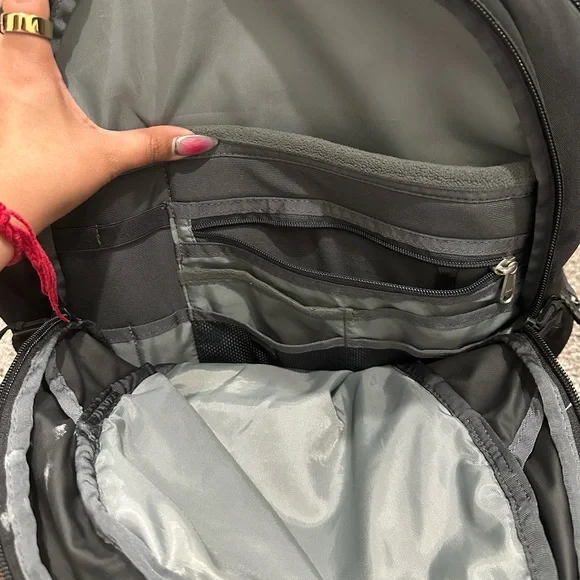 The North Face Black Backpack - Picture 3 of 9